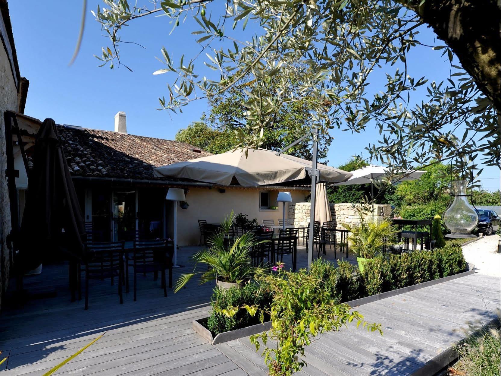 Logis- Hotel Spa Restaurant L'Epicurial Saint-Pey-de-Castets Екстер'єр фото
