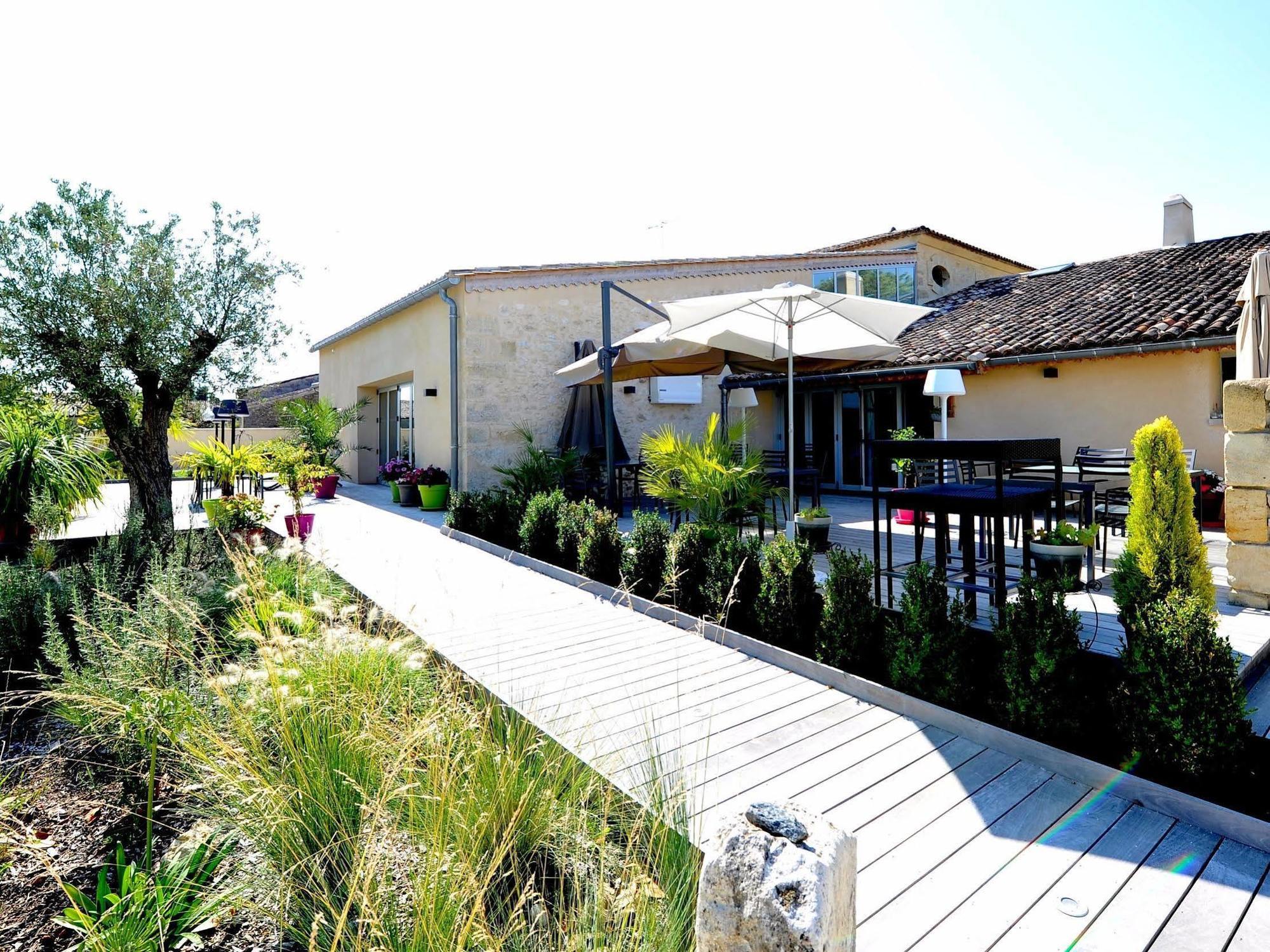 Logis- Hotel Spa Restaurant L'Epicurial Saint-Pey-de-Castets Екстер'єр фото