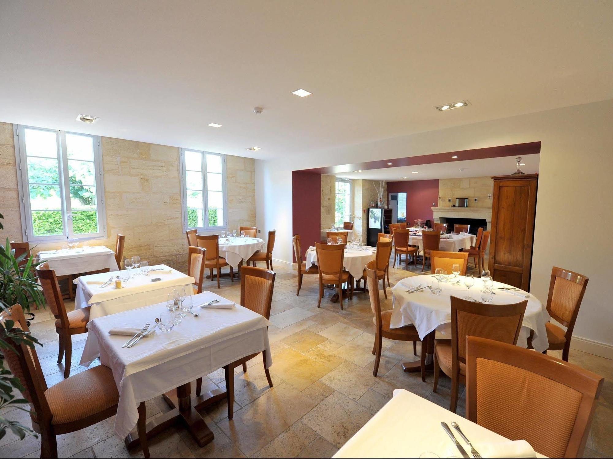 Logis- Hotel Spa Restaurant L'Epicurial Saint-Pey-de-Castets Екстер'єр фото